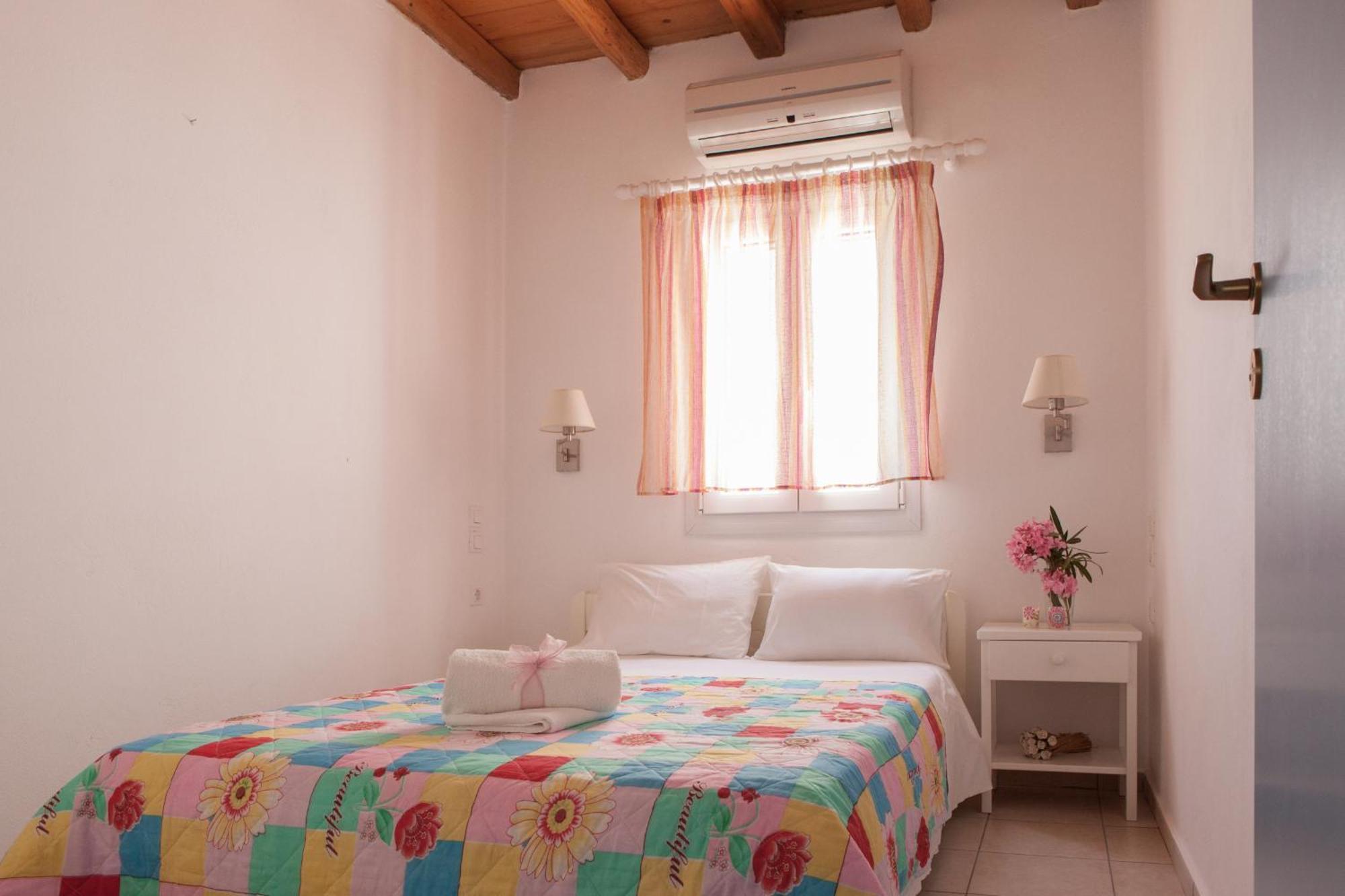 Ergina Summer Resort Antiparos ciudad Habitación foto